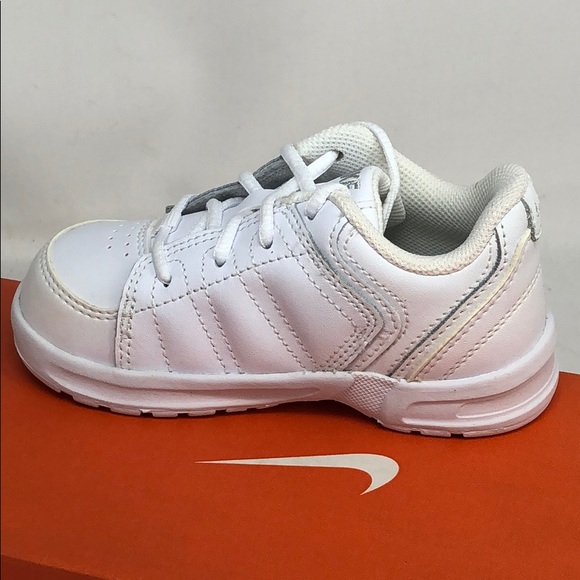 Nike Little VXT III TD White Athletic Shoes - Picture 6 of 7